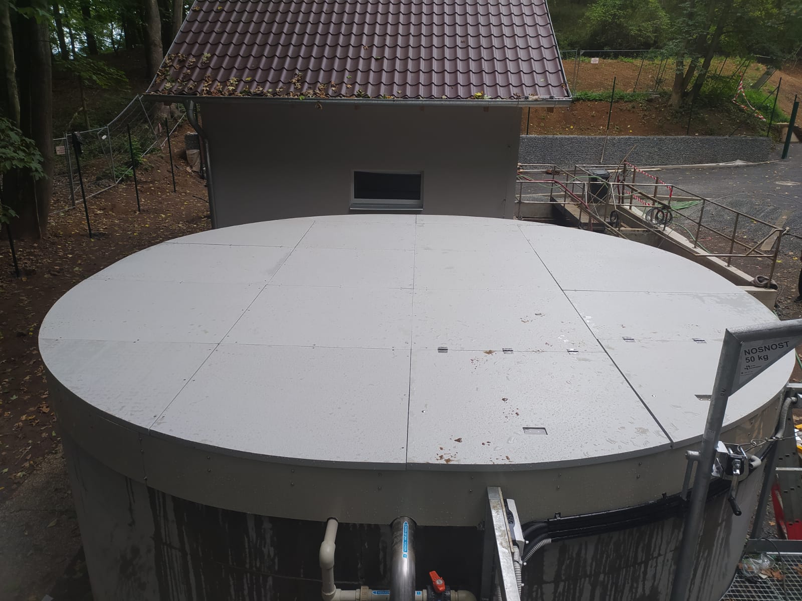 detailní reference, Čistička odpadních vod, Komorní Hrádek, Nádrž EU 5000/4000, norná stěna, db betonové jímky